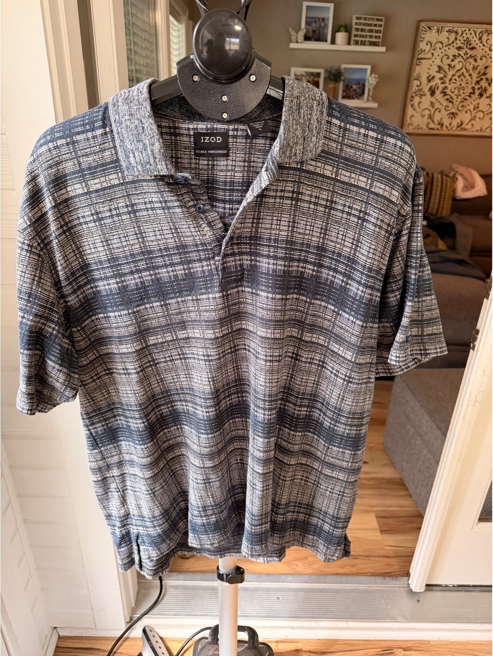 Izod Men's Polo Shirt Large Blue Gray Plaid Cotton